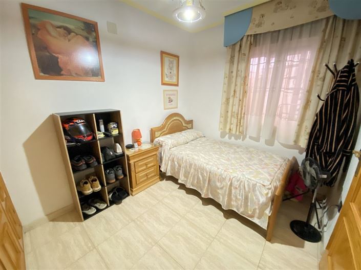 Image No.13-3 Bed Property for sale