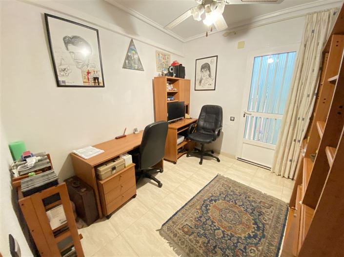 Image No.14-3 Bed Property for sale