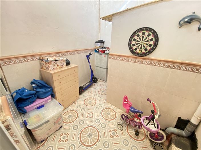 Image No.15-3 Bed Property for sale