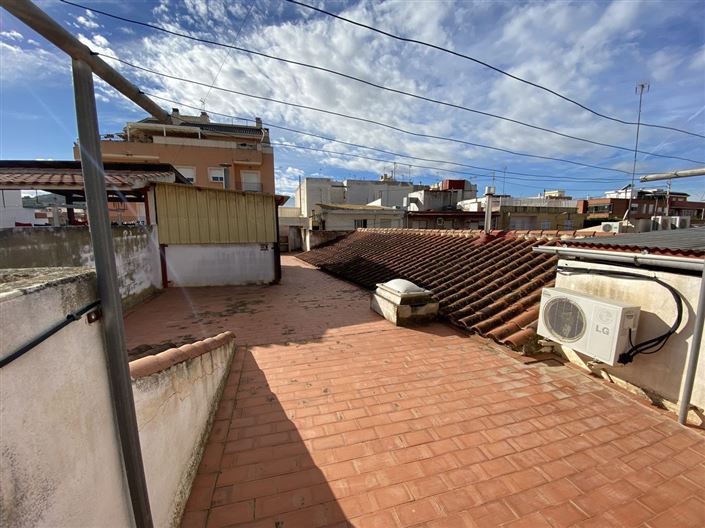 Image No.20-3 Bed Property for sale