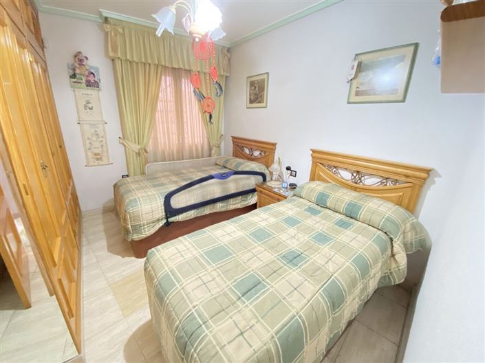 Image No.10-3 Bed Property for sale