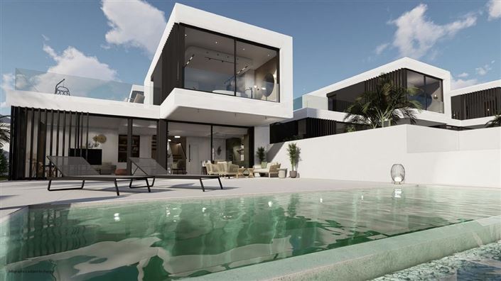 Image No.9-4 Bed Property for sale