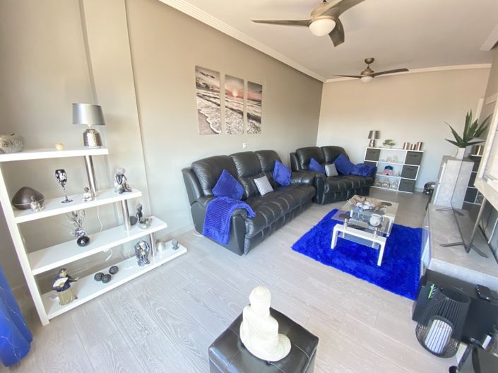 Image No.8-2 Bed Property for sale