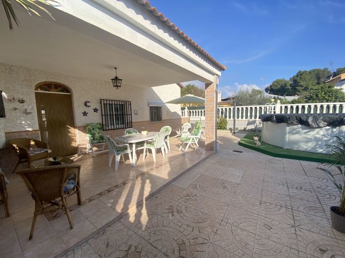 Image No.1-3 Bed Property for sale