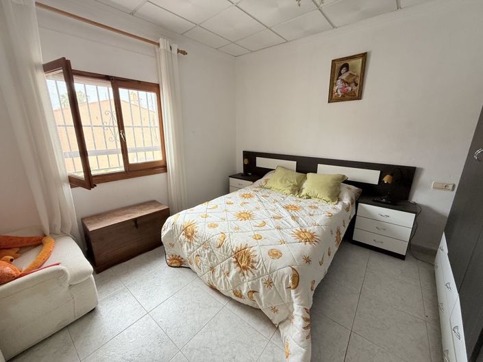 Image No.9-3 Bed Property for sale