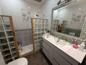 4269traditionalspanishpropertyinbenijofartown