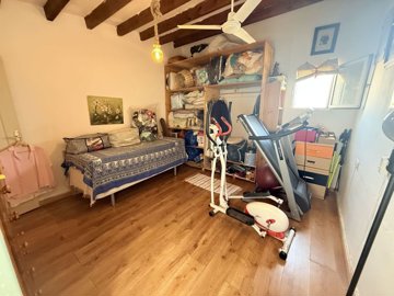 4269traditionalspanishpropertyinbenijofartown