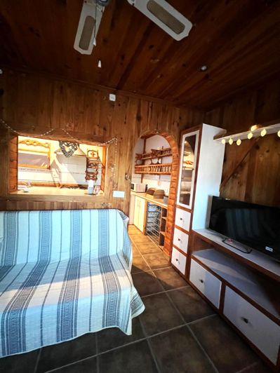 Image No.19-4 Bed Property for sale