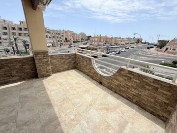 4286topfloorapartmentwithseaviews230625182530