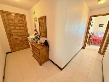 4286topfloorapartmentwithseaviews230625182530