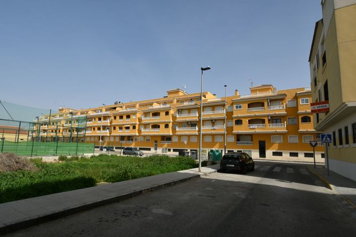 Image No.1-2 Bed Property for sale
