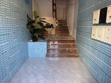 4297firstfloorapartment300625142507tnimg0991