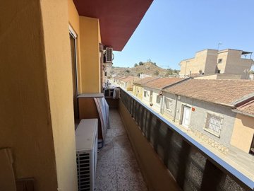 4297firstfloorapartment300625142507tnimg0995