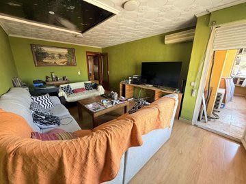 4297firstfloorapartment300625142507tnimg0994