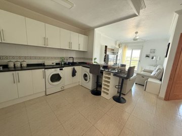 4306groundfloorimmaculateapartment11072512484