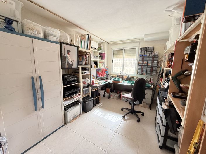 Image No.24-4 Bed Property for sale