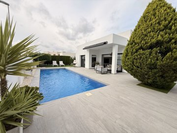 4448stunningmoderndetachedvilla171025112442tn