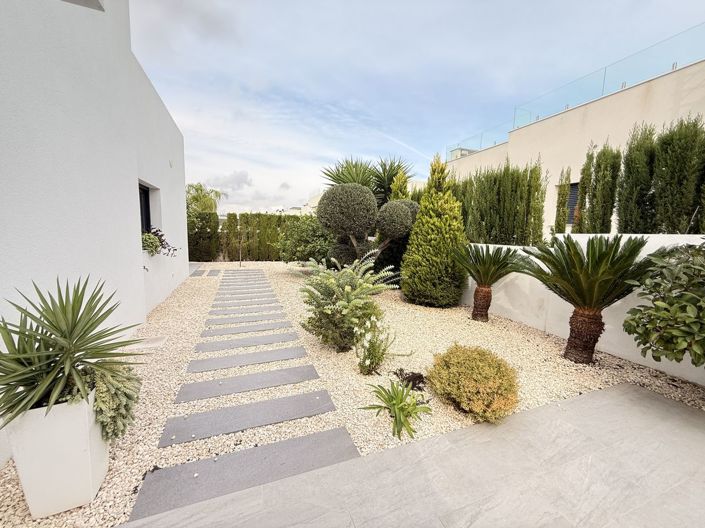 Image No.22-2 Bed Property for sale