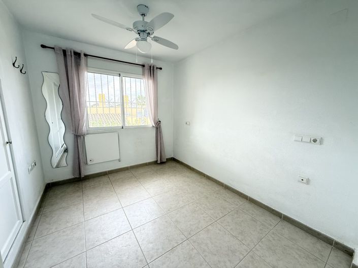 Image No.9-3 Bed Property for sale