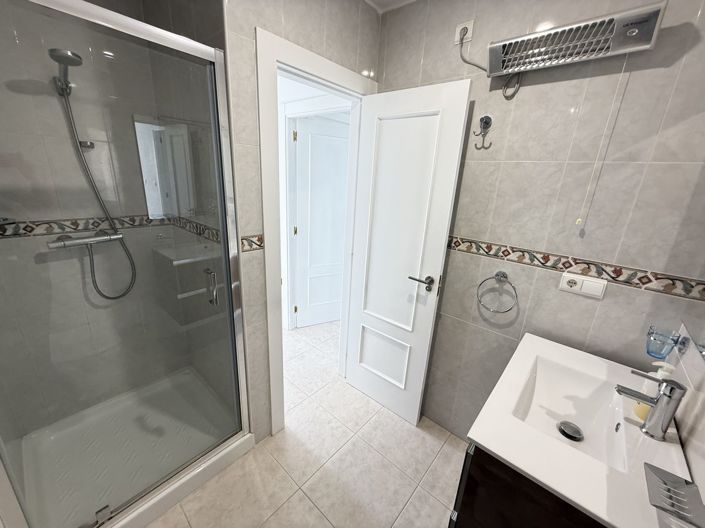 Image No.10-3 Bed Property for sale