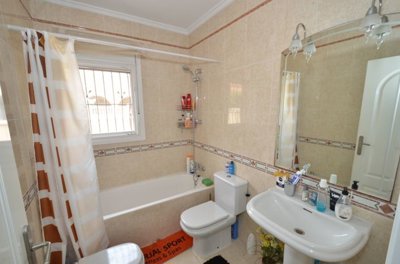 4525fantasticthreebedroomvilla290126121157rod