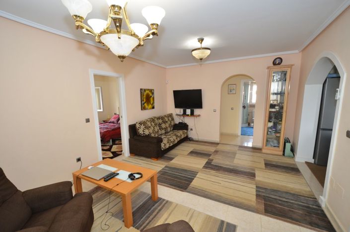 Image No.2-3 Bed Property for sale