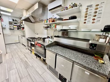 4543fantasticlocationbarcafeterialeasehold190