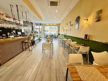 4543fantasticlocationbarcafeterialeasehold190