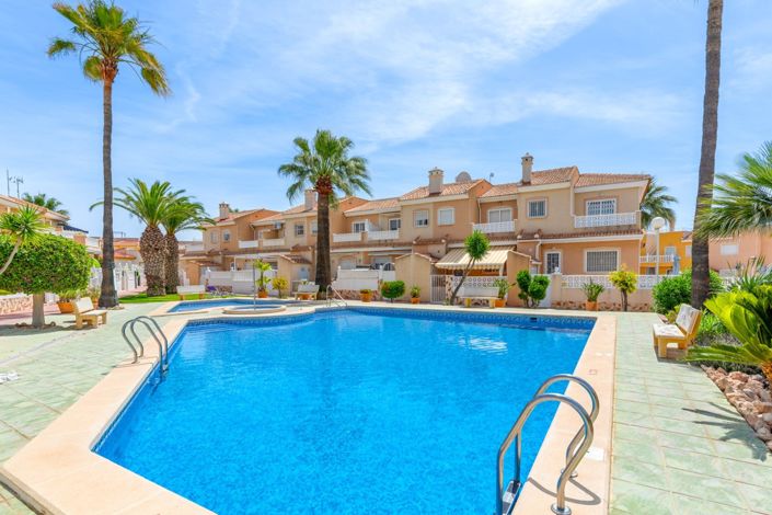 Image No.20-2 Bed Property for sale