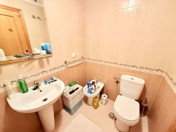 4569apartmentwithprivatesolariuimandparking16