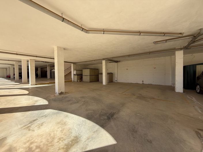 Image No.19-2 Bed Property for sale