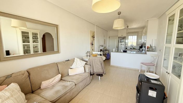 Image No.8-2 Bed Property for sale