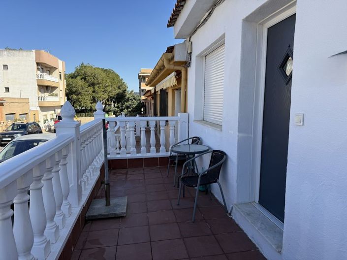 Image No.20-3 Bed Property for sale