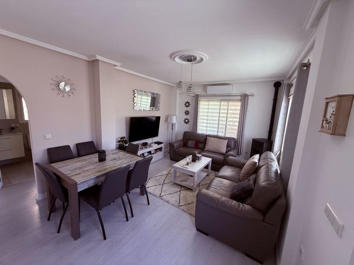 Image No.2-3 Bed Property for sale