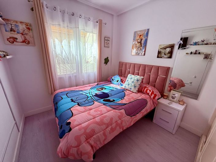 Image No.8-3 Bed Property for sale