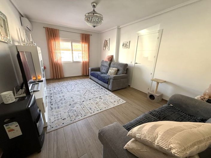 Image No.4-3 Bed Property for sale