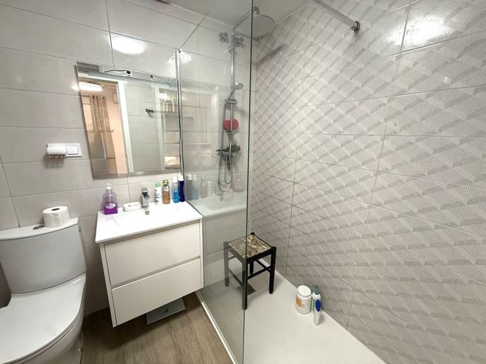 Image No.8-3 Bed Property for sale