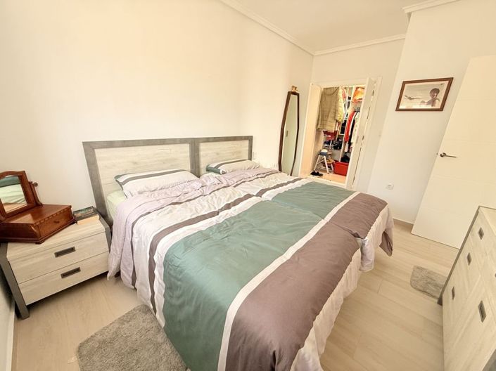 Image No.13-2 Bed Property for sale