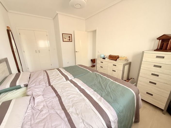 Image No.4-2 Bed Property for sale