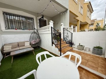 7898threebedroomtownhousewithsolariumandmount
