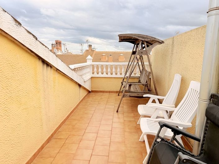 Image No.21-3 Bed Property for sale