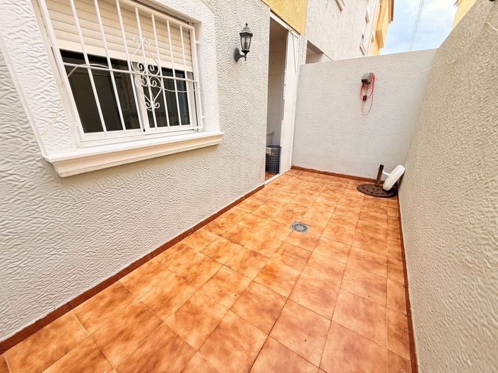 Image No.4-3 Bed Property for sale