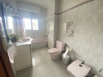 7840groundfloorapartmentoverlookingtheriver14