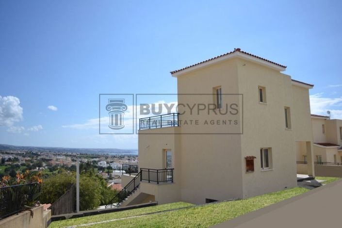 Image No.1-Villa de 4 chambres à vendre à Peyia
