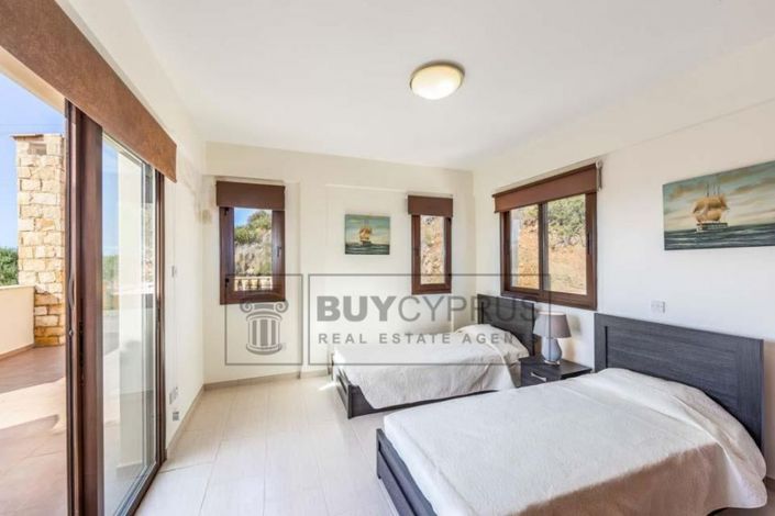 Image No.13-Villa de 4 chambres à vendre à Peyia