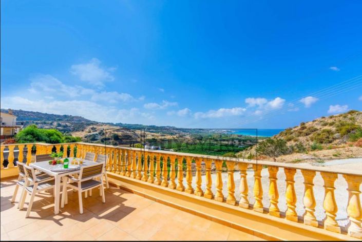 Image No.16-Villa de 4 chambres à vendre à Peyia