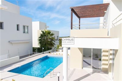 Detached Villa For Sale  in  Peyia