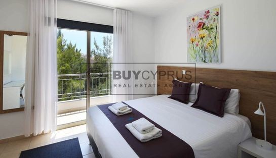 Image No.3-Maison de ville de 2 chambres à vendre à Universal