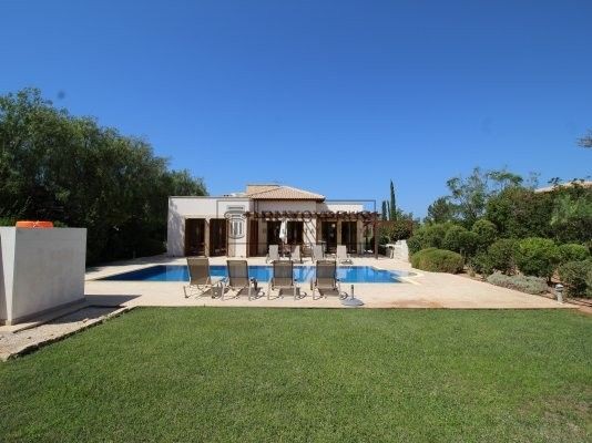 Image No.1-3 Bed Villa for sale