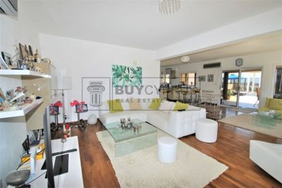 Detached Villa For Sale  in  Acheleia